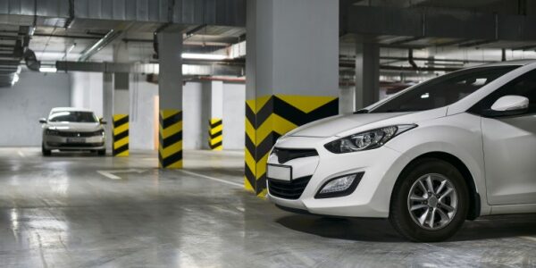 C’est l’histoire d’un couple qui loue un logement (et un parking ?) trop cher… C’est l’histoire d’un couple qui loue un logement (et un parking ?) trop cher…