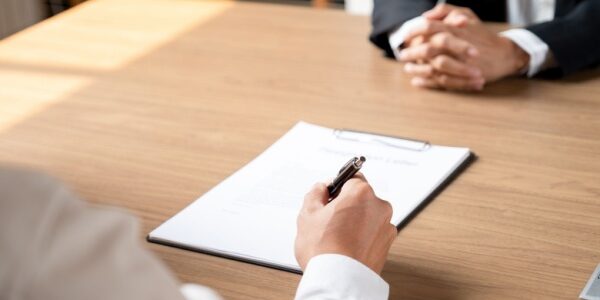 C’est l’histoire d’un employeur qui a oublié qu’une rupture doit être « conventionnelle » … C’est l’histoire d’un employeur qui a oublié qu’une rupture doit être « conventionnelle » …