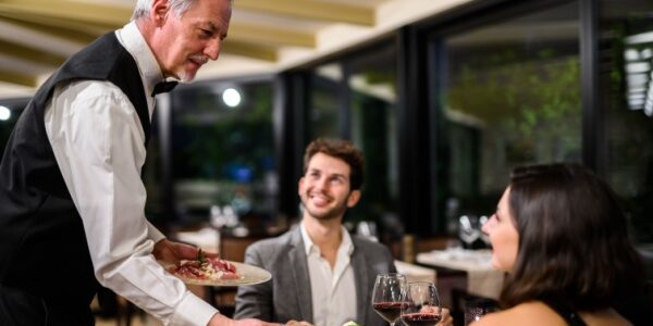 Commerce, distribution, hôtellerie, restauration : ce qui va changer en 2025