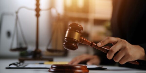 Professionnels du droit, du chiffre et de la finance : ce qui va changer en 2025