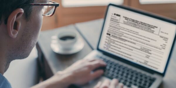 Dématérialisation de la procédure d’enregistrement : clap de fin ?
