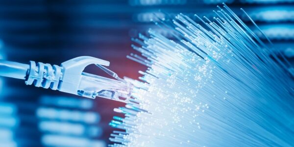 Raccordement à la fibre optique : une aide financière est prévue !