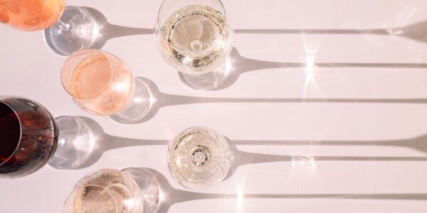 Filières des vins et des alcools : des obligations fiscales « allégées »