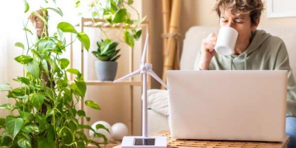 Télétravail transfrontalier : des précisions de l’Urssaf