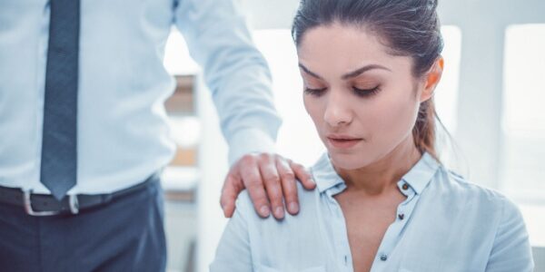 Violences sexuelles et sexistes au travail : un nouveau kit de prévention