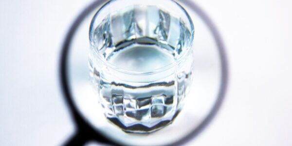 Eau potable : les PFAS sous haute surveillance !