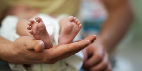 Congé supplémentaire de naissance : bientôt effectif ?