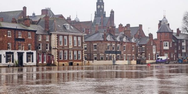 URSSAF : soutien aux employeurs bretons suite aux inondations