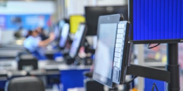 Logiciels de caisse auto-certifiés : le retour