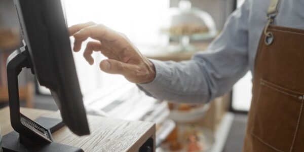 Logiciels de caisse auto-certifiés : ça se précise !