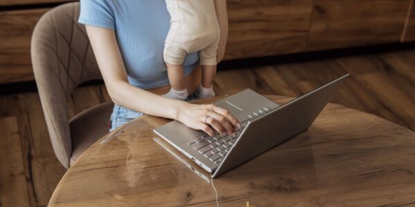 Congé supplémentaire de naissance: les modalités sont fixées pour les salariés ! Congé supplémentaire de naissance: les modalités sont fixées pour les salariés !