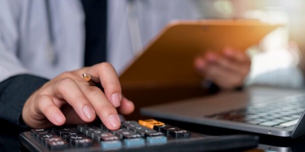 SASU à l’impôt sur le revenu : l’épineuse question des prélèvements sociaux est tranchée SASU à l’impôt sur le revenu : l’épineuse question des prélèvements sociaux est tranchée