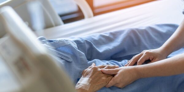Soins palliatifs : une amélioration de la prise en charge