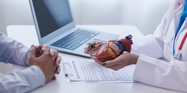 Lutte contre les maladies cardio-vasculaires : une stratégie nationale mise en place Lutte contre les maladies cardio-vasculaires : une stratégie nationale mise en place