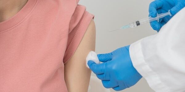 Centre de vaccination : de l’habilitation au suivi par l’ARS