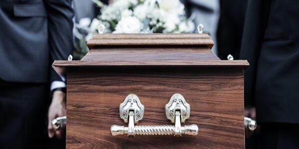 Entreprises funéraires : une information obligatoire des familles revisitée Entreprises funéraires : une information obligatoire des familles revisitée