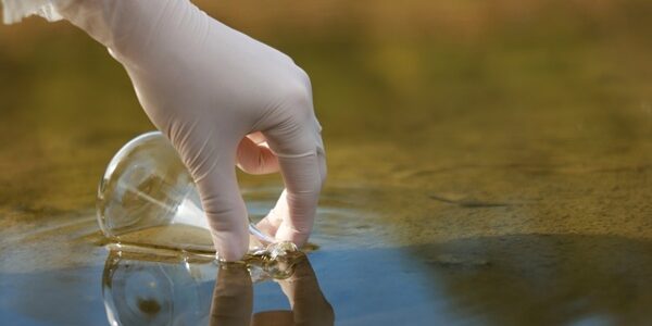 Qualité de l’eau en Bretagne : mise en place d’une expérimentation pour le secteur agricole Qualité de l’eau en Bretagne : mise en place d’une expérimentation pour le secteur agricole